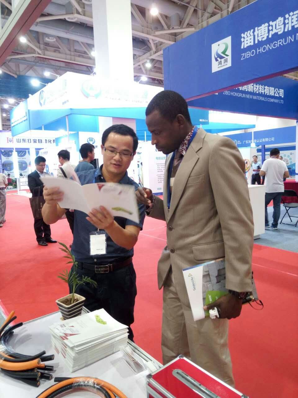 OMG a participé à l'exposition de l'industrie Chine-Japon-Corée 2016 à Weifang, Shandong